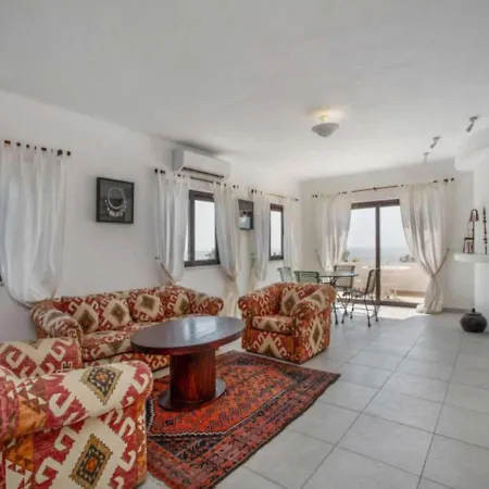 Beautiful Algarve 5 Bedrooms Pilar Amazing & Sea Views *