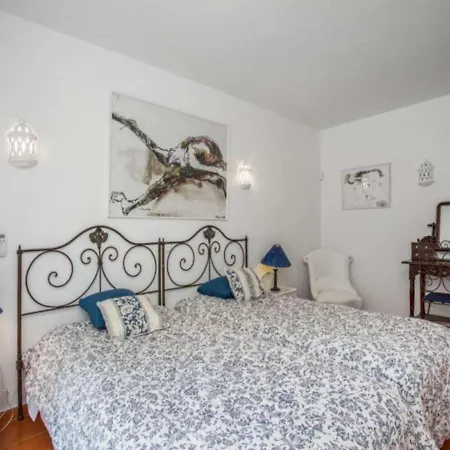 Beautiful Algarve 5 Bedrooms Pilar Amazing & Sea Views البوفيرا