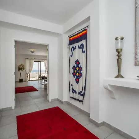 Beautiful Algarve 5 Bedrooms Pilar Amazing & Sea Views فيلة البوفيرا