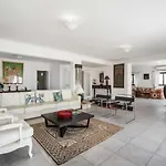 Villa Beautiful Algarve 5 Bedrooms Pilar Amazing & Sea Views *